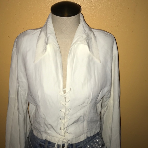 I &R illusions white beautiful short top - Picture 1 of 7